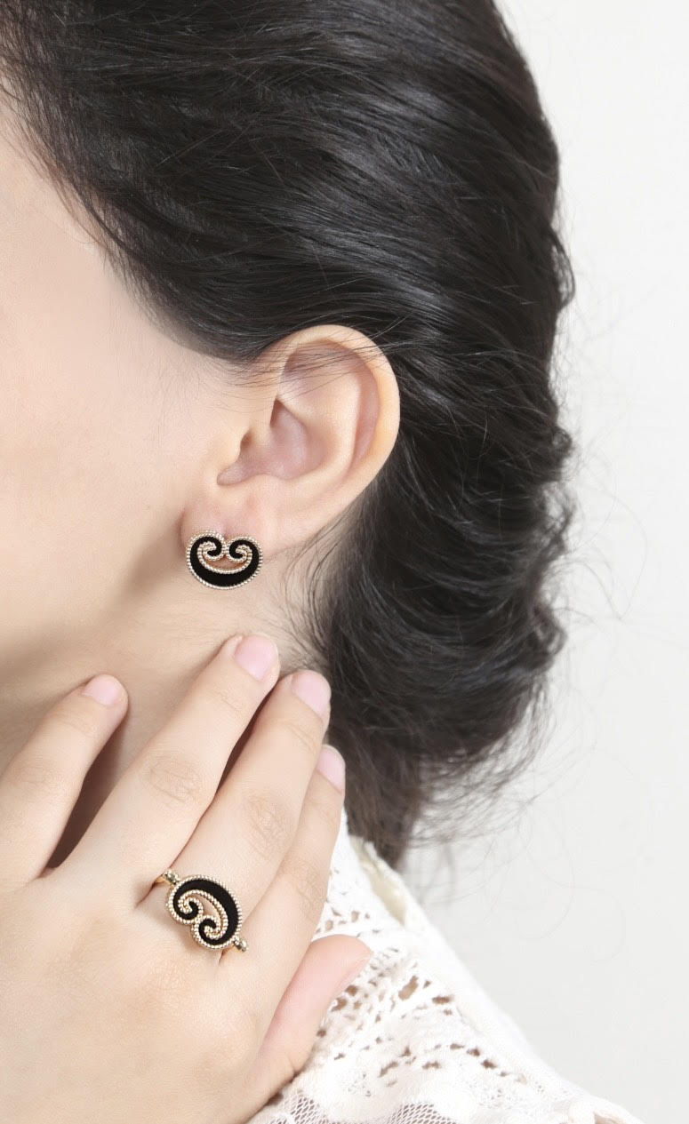 Onyx Earrings - الصورة 3